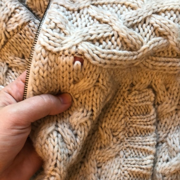 LOFT Fake fur lined vest - Picture 7 of 7